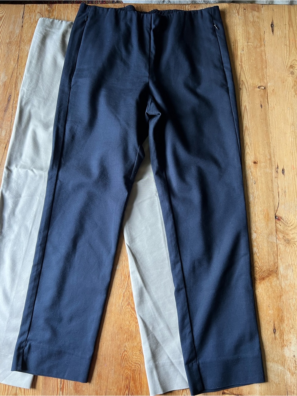 J.JILL women’s pants..navy/khaki-stretch..perfect condition-zipper pockets